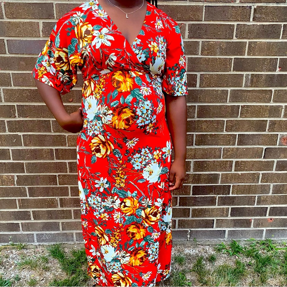 Floral print, long dress.
